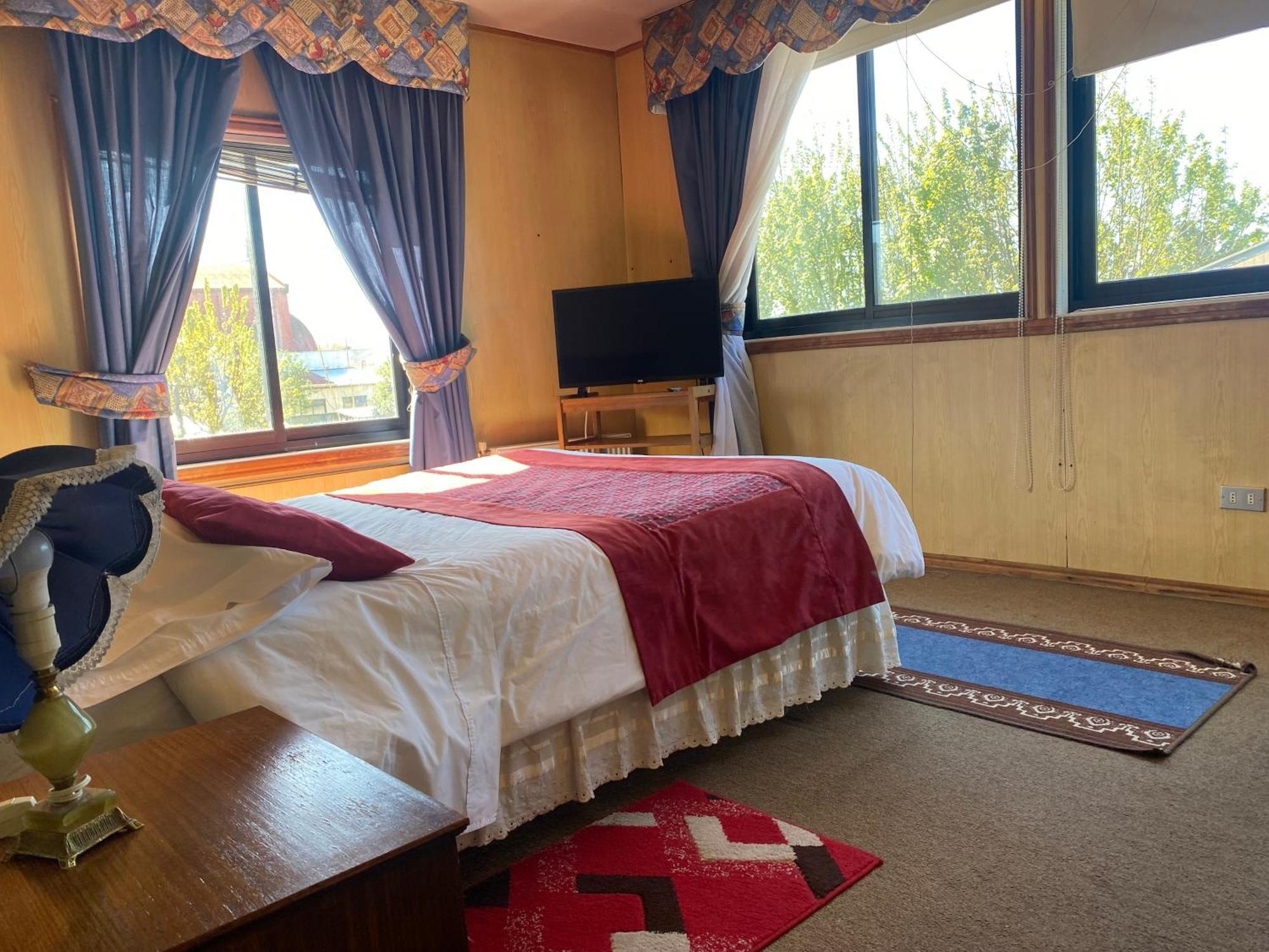 Hostal Buenaventura Valdivia Bagian luar foto