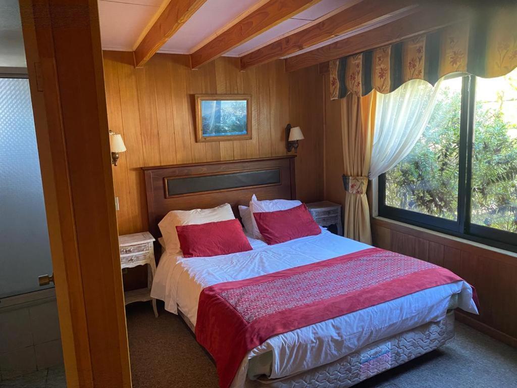 Hostal Buenaventura Valdivia Bagian luar foto
